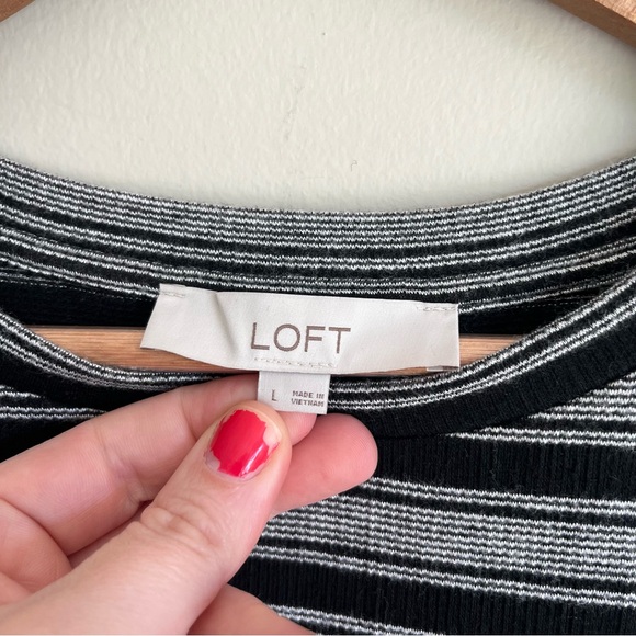 LOFT Women's Short Sleeve Black and White Stripe Dress with Pockets Size Large - Picture 3 of 11